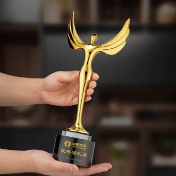 ADL the Oscar Golden Oskar Man Trophy Crystal Glass Trophy Awards The Best Actress Trophy for Actor Souvenir Gifts