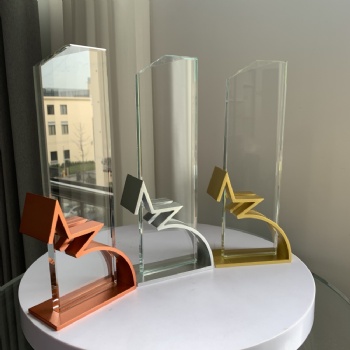 ADL Wholesales Crystal Glass Trophy Awards with Metal Star Crystal Crafts Customized Logo and Words for Business Crystal Trophy