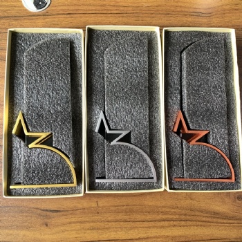 ADL Wholesales Crystal Glass Trophy Awards with Metal Star Crystal Crafts Customized Logo and Words for Business Crystal Trophy