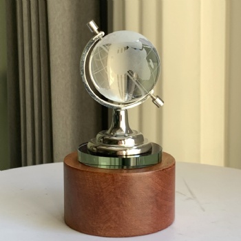 Adl Crystal Glass Globe Trophy Awards Glass Souvenir Gifts Crystal Glass and Wooden Crafts Trophy Awards Crystal Crafts