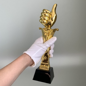 ADL Thumb NO.1 Cheap Wholesales Factory Resin Trophy Awards with Crystal Glass Awards Design for Souvenir Gifts Crystal Trophy