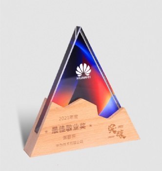 ADL New Design High-Quality Triangle Shape Crystal Glass Awards Trophies with Wood Base Custom Logo