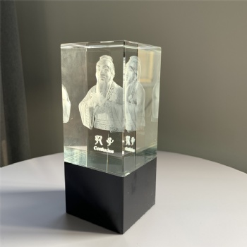 ADL Classic Crystal Glass Trophy Cubes Blocks Crystal Laser Cubes with 3D Engraved Customized Laser Logo or Words