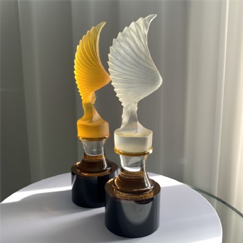ADL High-Quality Wholesale Glaze Trophy Awards with Crystal Glass Base for the First One Awards Gifts