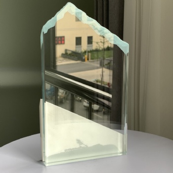 ADL 2023 New Design Crystal Glass Trophy Awards with Mountain Shape with White Stone Base for NO.1 First Awards