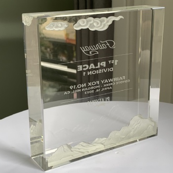 ADL 2024 New Design Crystal Clear White Glass Cuboid Square Trophy Awards with Sand Blast Logo Auspicious Clouds