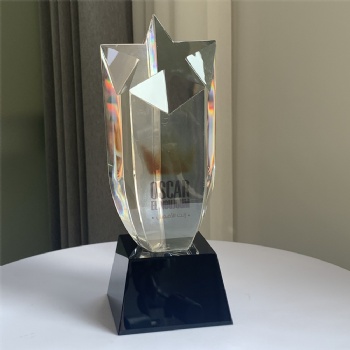 ADL Star Crystal Glass Trophy High-Quality with Black Base Customized Logo or Words for Souvenir Gifts