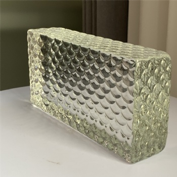 50*100*200mm Wholesale High-Quality Shell Pattern Hot Melt Clear White Glass Brick for Hotel or House Home Decoration