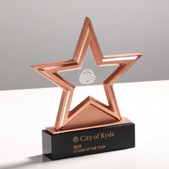 Engraving Crystal Glass Star Trophy Awards Business Crystal Crafts Luxury Trophy from China Morden Business Gifts