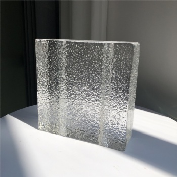 150*150*50mm New Design Raw Pattern Clear White Transparent Crystal Glass Brick Blocks with Holes for Bathroom Building