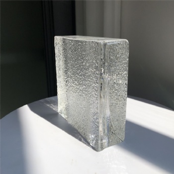 150*150*50mm New Design Raw Pattern Clear White Transparent Crystal Glass Brick Blocks with Holes for Bathroom Building