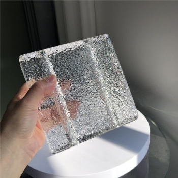 150*150*50mm New Design Raw Pattern Clear White Transparent Crystal Glass Brick Blocks with Holes for Bathroom Building