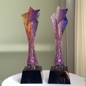ADL New Design 2024 Star Crystal Glass Trophy Awards for Plaques with Customized Design Crystal Glass Crafts Business Gifts