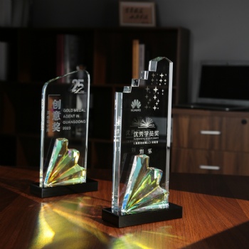 ADL 2024 New Design Crystal Trophy Awards Souvenir from China Customized Colorful Trophies, Medals, and Plaques