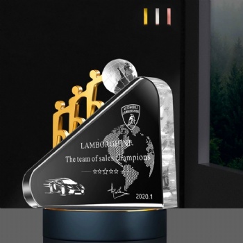 ADL New Design Step by Step Crystal Glass Metal Trophy Golden Awards Glass Crafts Awards from China Business Gifts Souvenir