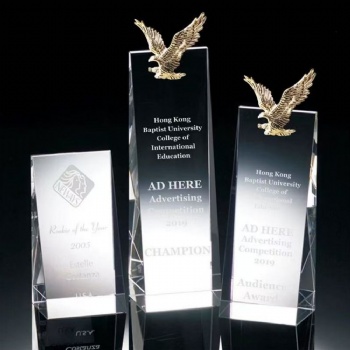 Hot Sale Executive Excellence Trophy 3D Laser Engraved Wing Back Eagle Crystal Service Awards for Employees Other Crystal Crafts