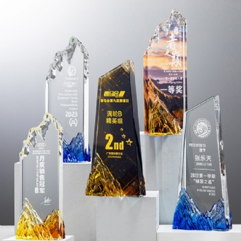 New Design High Quality Creative Color Printing Award Crystal Glass Trophy Business Gift Plaque Mountain Peak Design