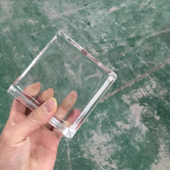 Customizable Sizes High Quality Fused Glass Bricks Durable Translucent Modern Architecture Other Crystal Crafts