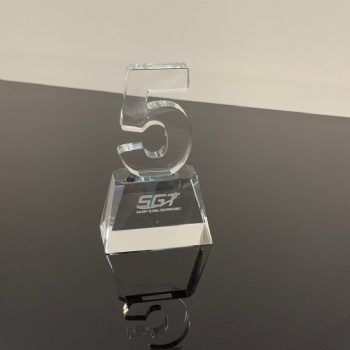 Crystal Glass 5 Years Service Award Sandblasted Engraving Recognition Trophy with Number 5 Years Business Gift