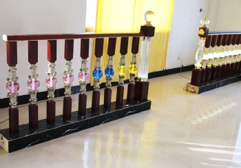 2020 new design crystal ball balusters with wood base