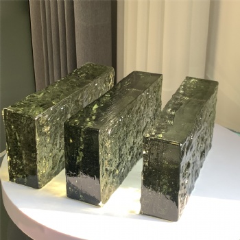 New Design 50*100*200mm Stone Pattern Painted Light Green Crystal Glass Brick Blocks For Home House Decoration