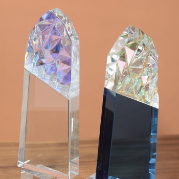 ADL 2024 New Design Crystal Trophy Awards Souvenir from China with Customized Logo and Words Trophies, Medals, and Plaques