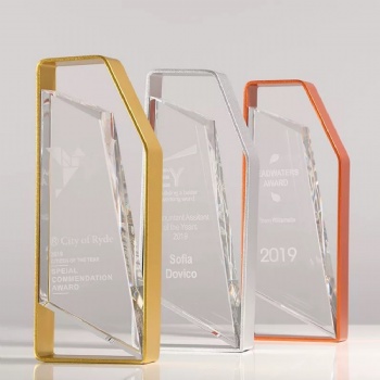 ADL New Design Crystal Glass Metal Trophy Awards for Sports Trophy Business Souvenir Gifts Carved Crystal Awards